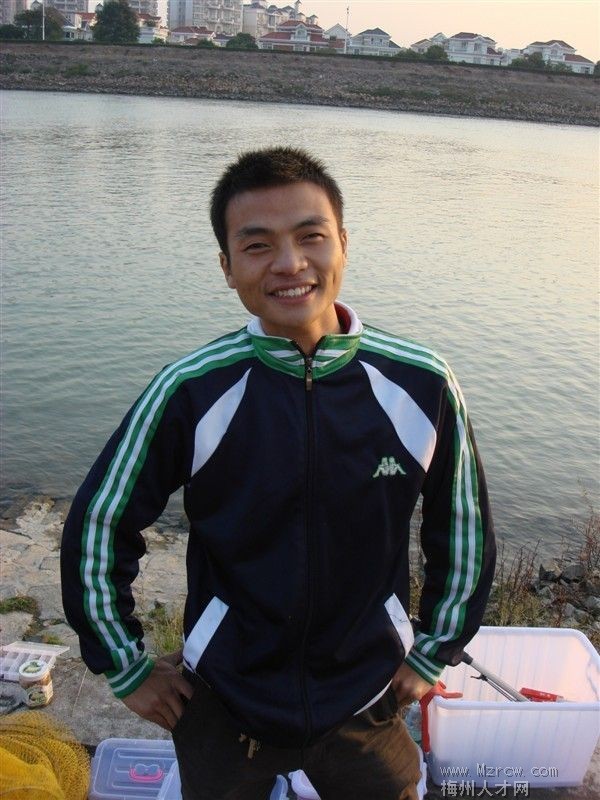 �鿴MZR025872�ĸ��˼���